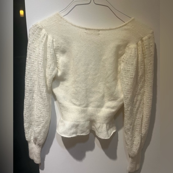 Urban Outfitters peplum v neck criss cross sweater XS off white - Picture 2 of 5